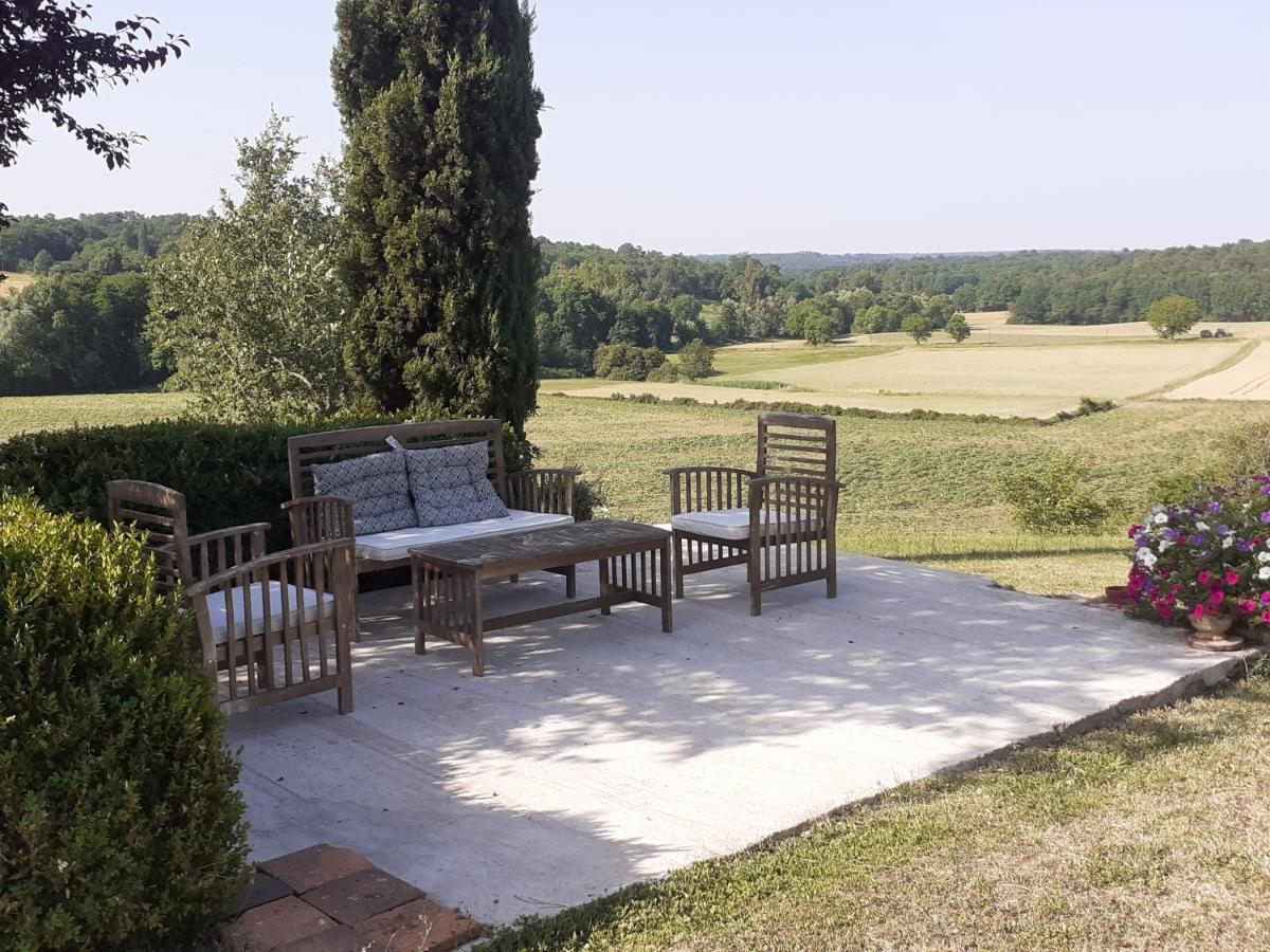 Lembaudie Saint-Privat-des-Pres Exterior photo